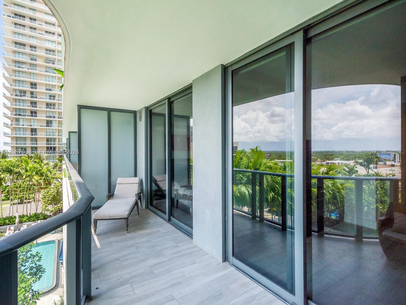 121 NE 34th St # 1014, Miami FL 33137 photo 3
