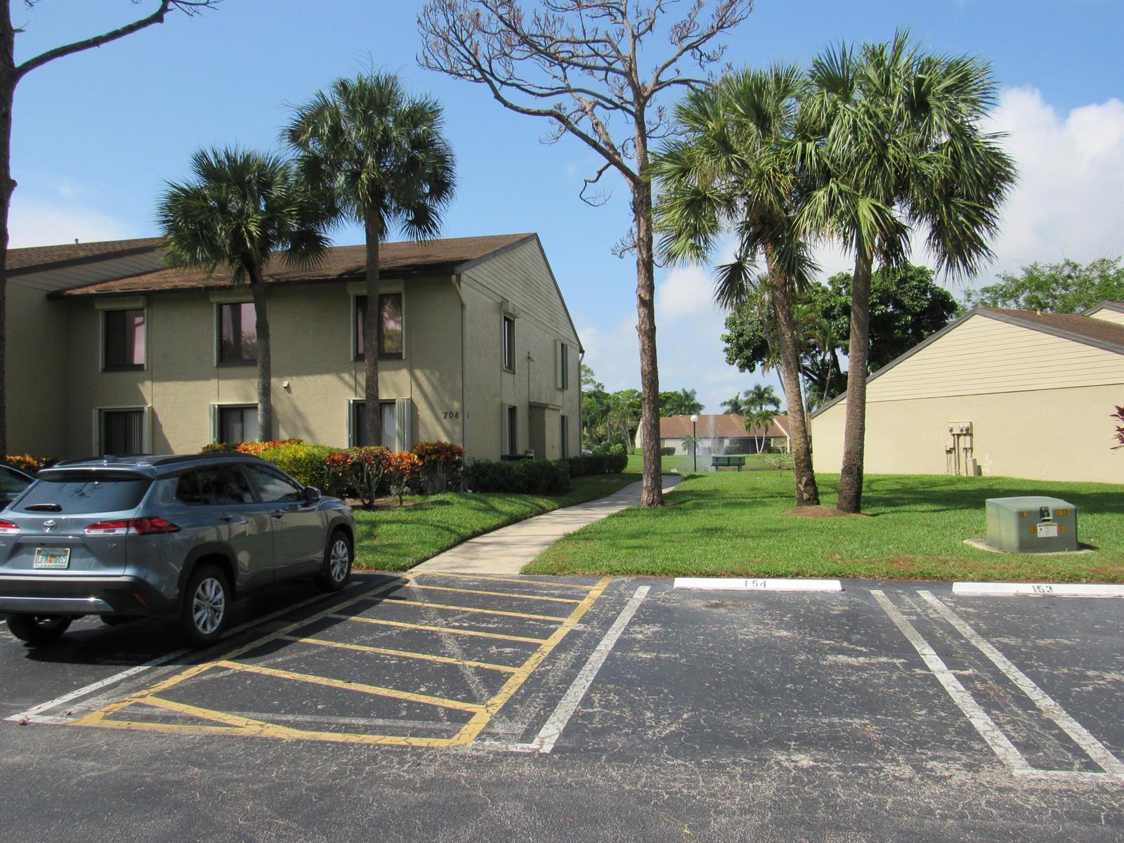 706 Sunny Pine Way # G1, FL 33415 photo 2
