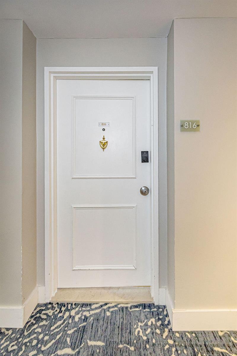 5601 Collins Avenue, Miami Beach FL 33140 photo 2