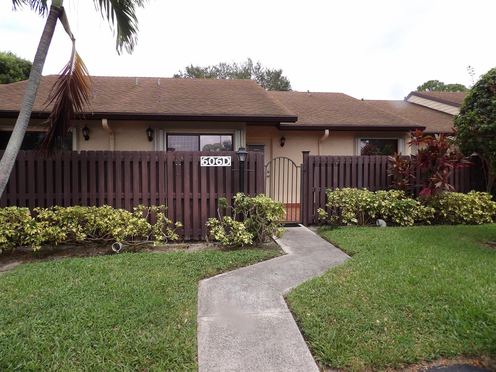 606 Sea Pine Way # D, FL 33415 photo 5