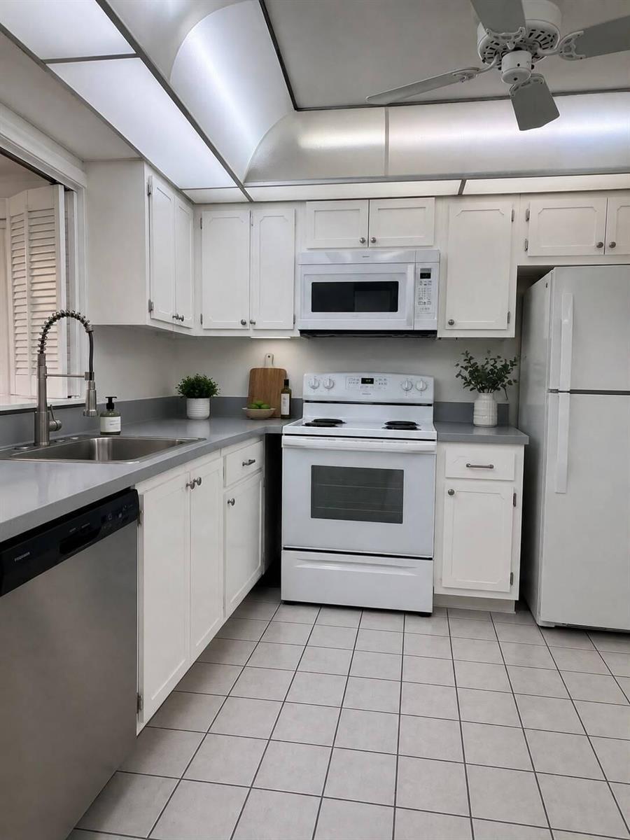 3849 NE 169TH # 204, North Miami Beach FL 33160 photo 4
