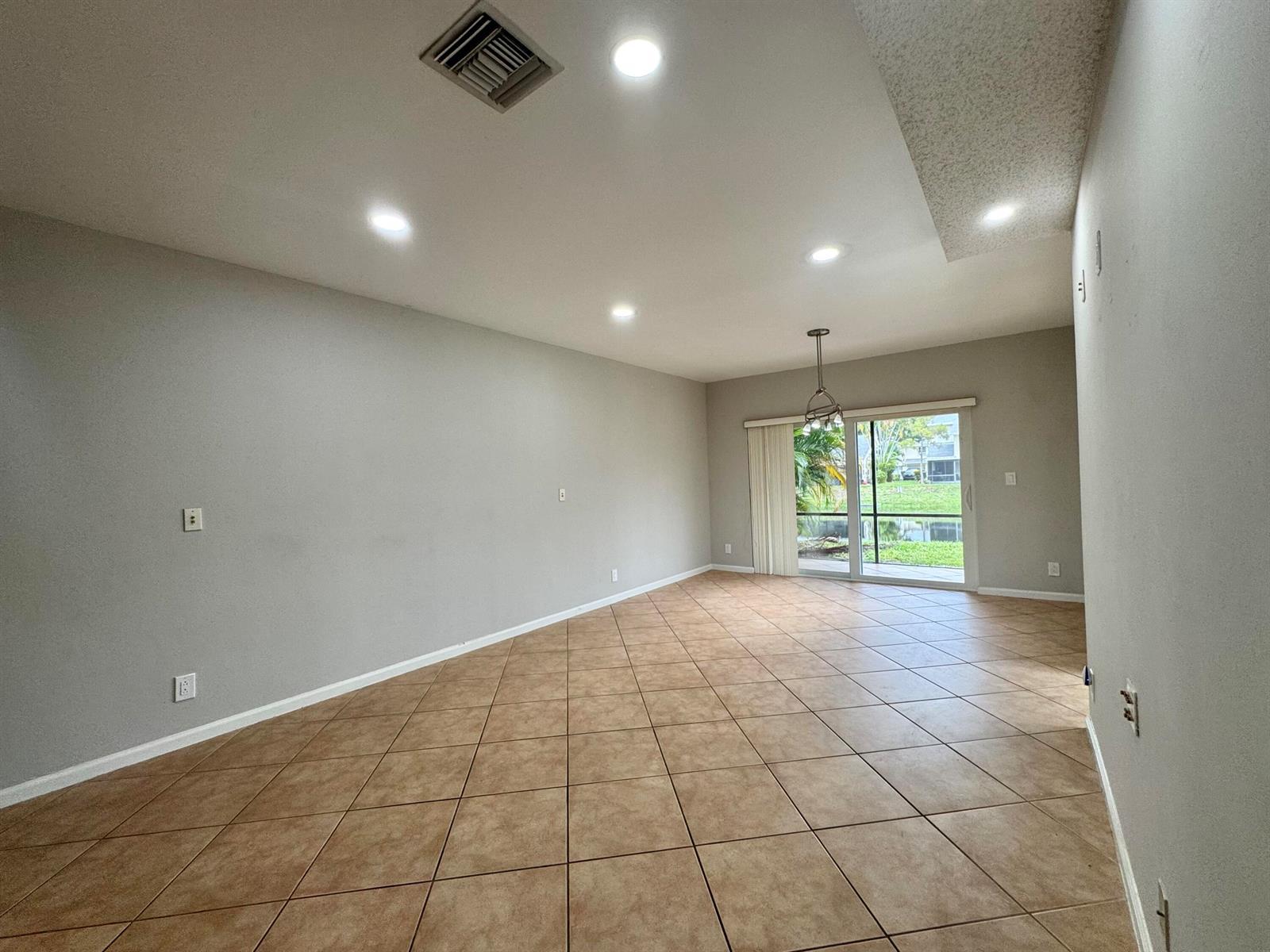 1877 DISCOVERY Way, Deerfield Beach FL 33442 photo 4