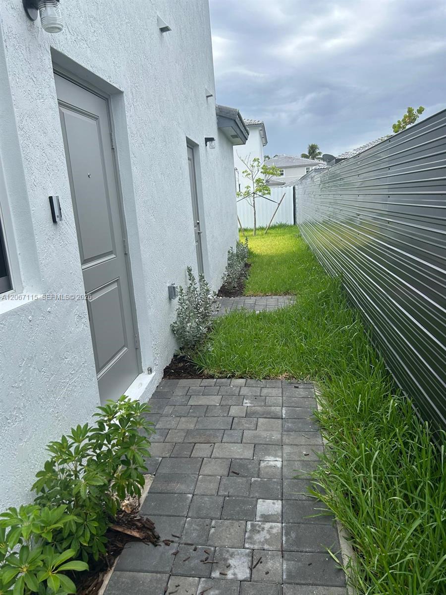 14806 SW 163rd St, Miami FL 33187 photo 4