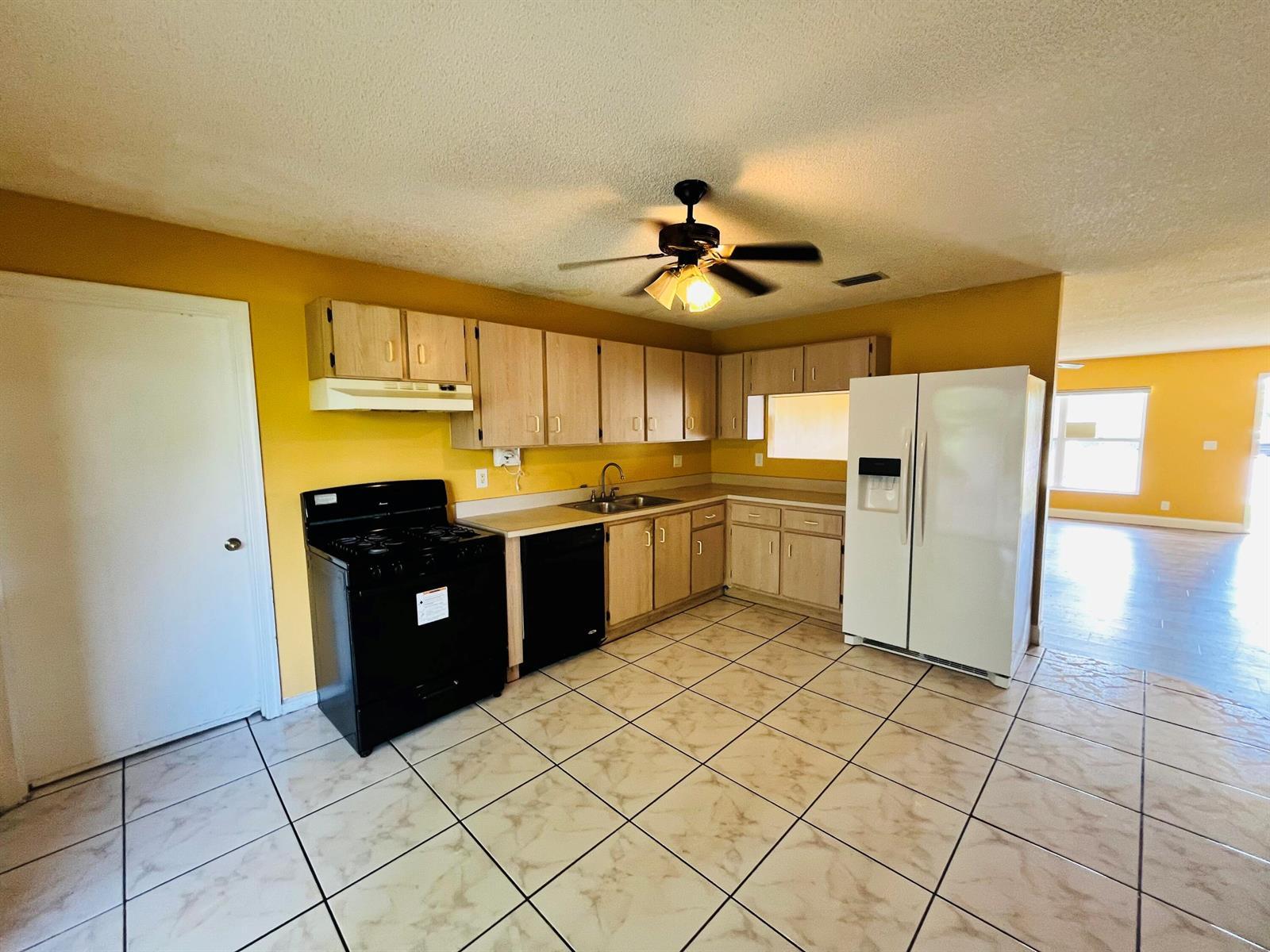 5855 Timber Valley Drive, Lake Worth FL 33463 photo 5