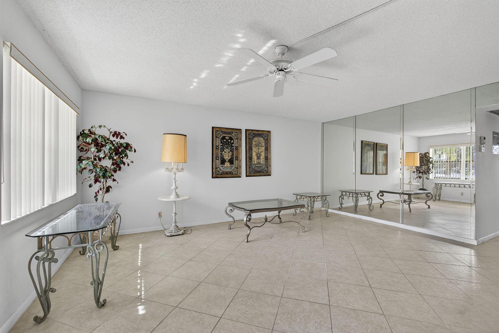 100 SHEFFIELD E, West Palm Beach FL 33417 photo 4