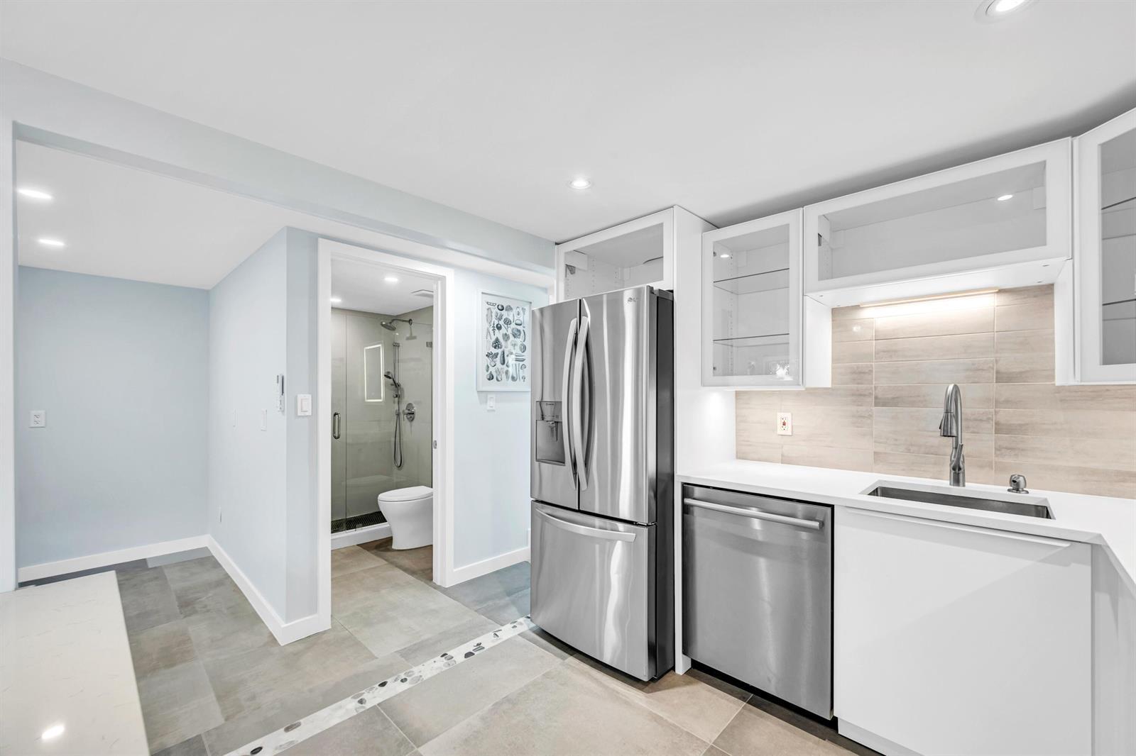 828 NE 17TH Way # 2, Fort Lauderdale FL 33304 photo 4
