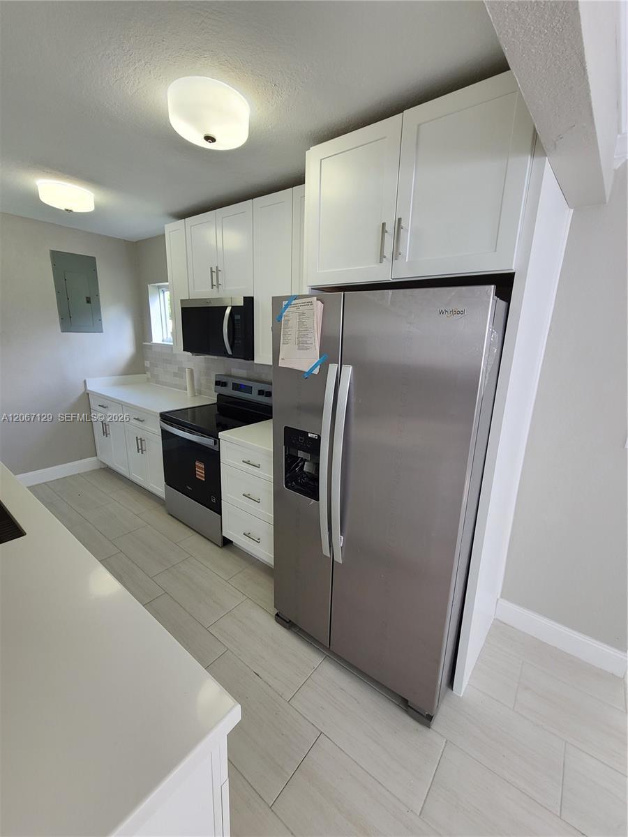 1240 NE 207th Ter, Miami FL 33179 photo 3