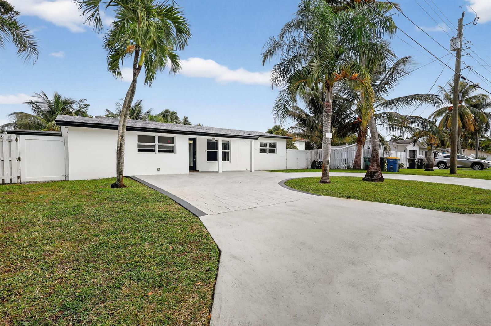 4540 SW 28TH Terrace, Dania Beach FL 33312 photo 2