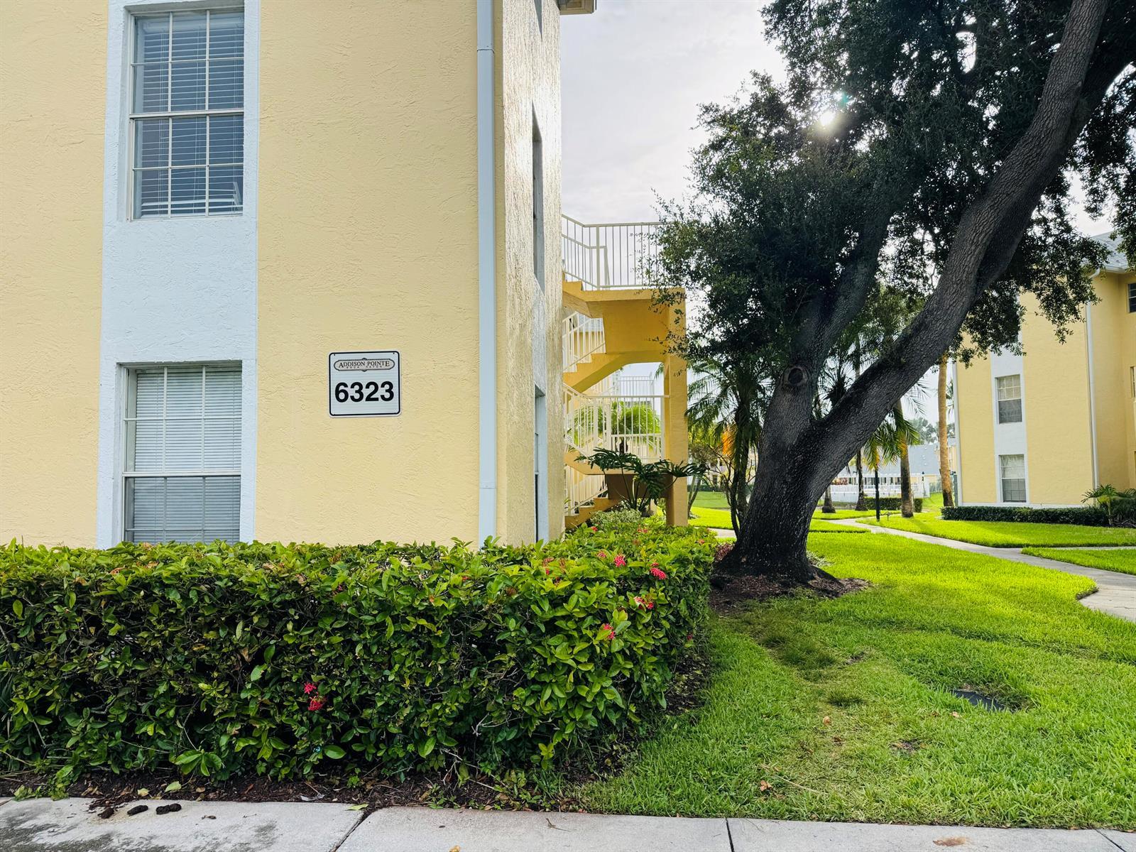 6323 La Costa Drive # H, Boca Raton FL 33433 photo 2