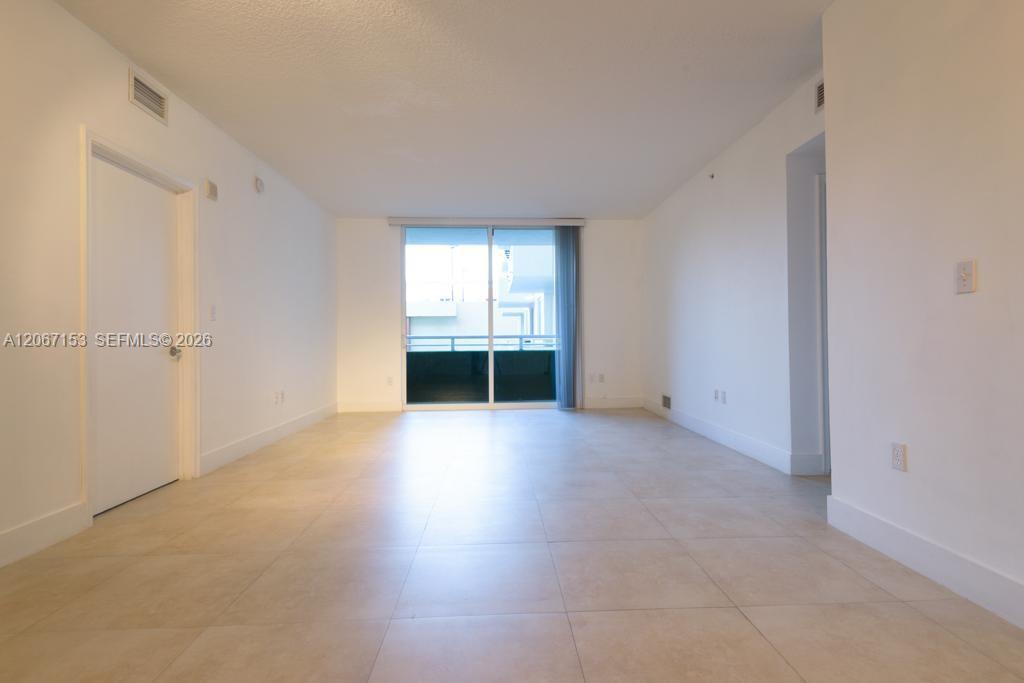 18800 NE 29th Ave # 427, Aventura FL 33180 photo 3