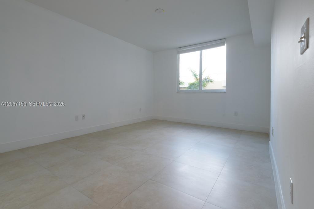 18800 NE 29th Ave # 427, Aventura FL 33180 photo 5