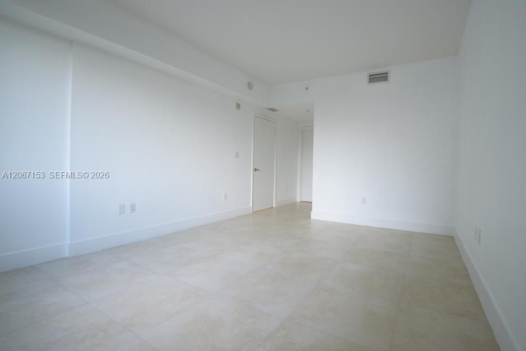 18800 NE 29th Ave # 427, Aventura FL 33180 photo 4