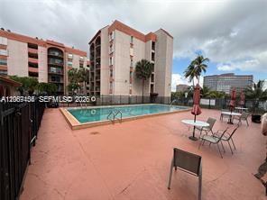 5201 NW 7th St # 506, Miami FL 33126 photo 2