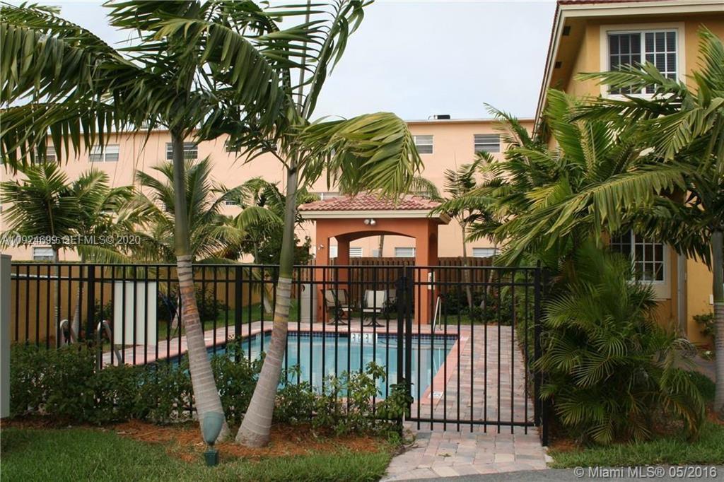 238 SE 2ND Avenue, Hallandale Beach FL 33009 photo 3