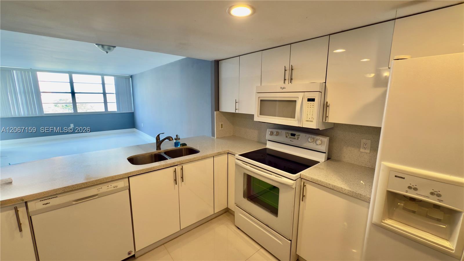 1351 NE Miami Gardens Dr # 422E, Miami FL 33179 photo 5