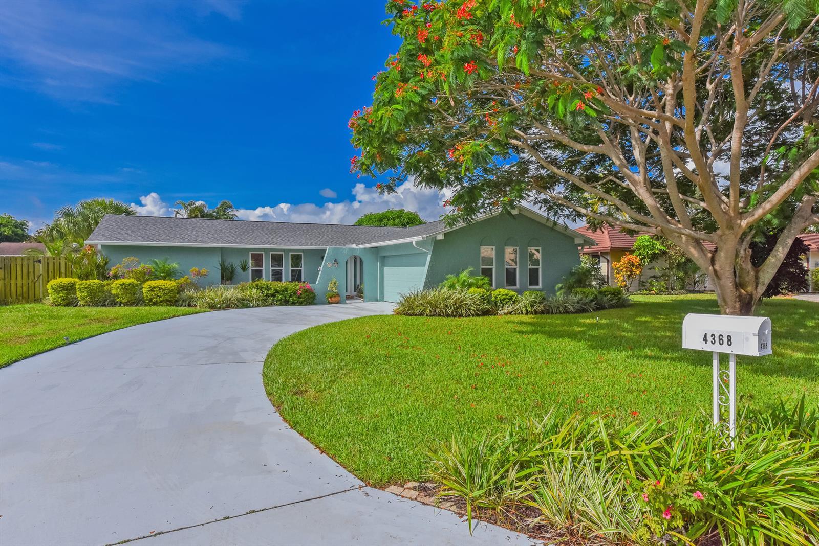 4368 Hawthorn Avenue, Palm Beach Gardens FL 33410 photo 2