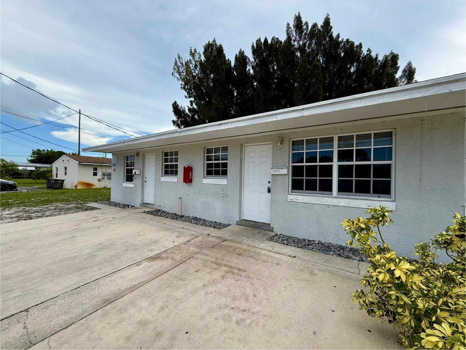 4308 Greenwood Avenue, West Palm Beach FL 33407