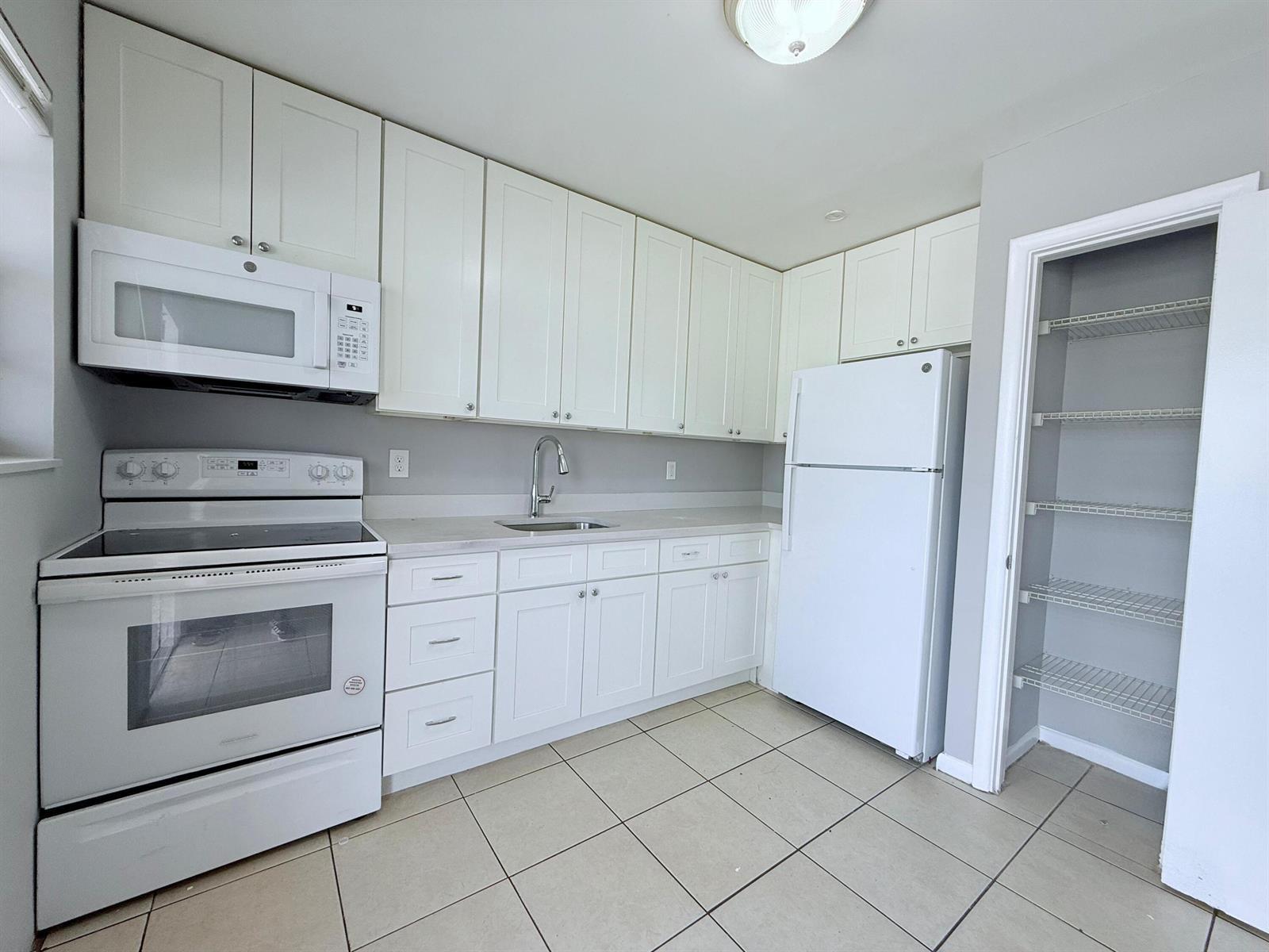 4308 Greenwood Avenue, West Palm Beach FL 33407 photo 5