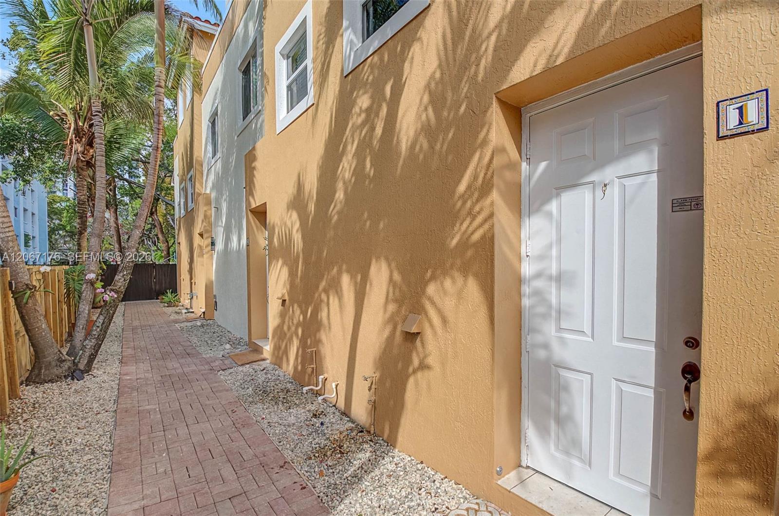 2945 Coconut Ave # 1, Miami FL 33133 photo 2