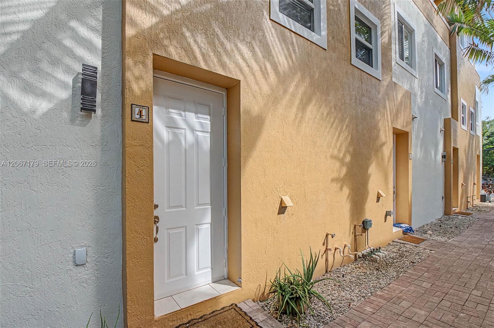 2945 Coconut Ave # 4, Miami FL 33133 photo 2