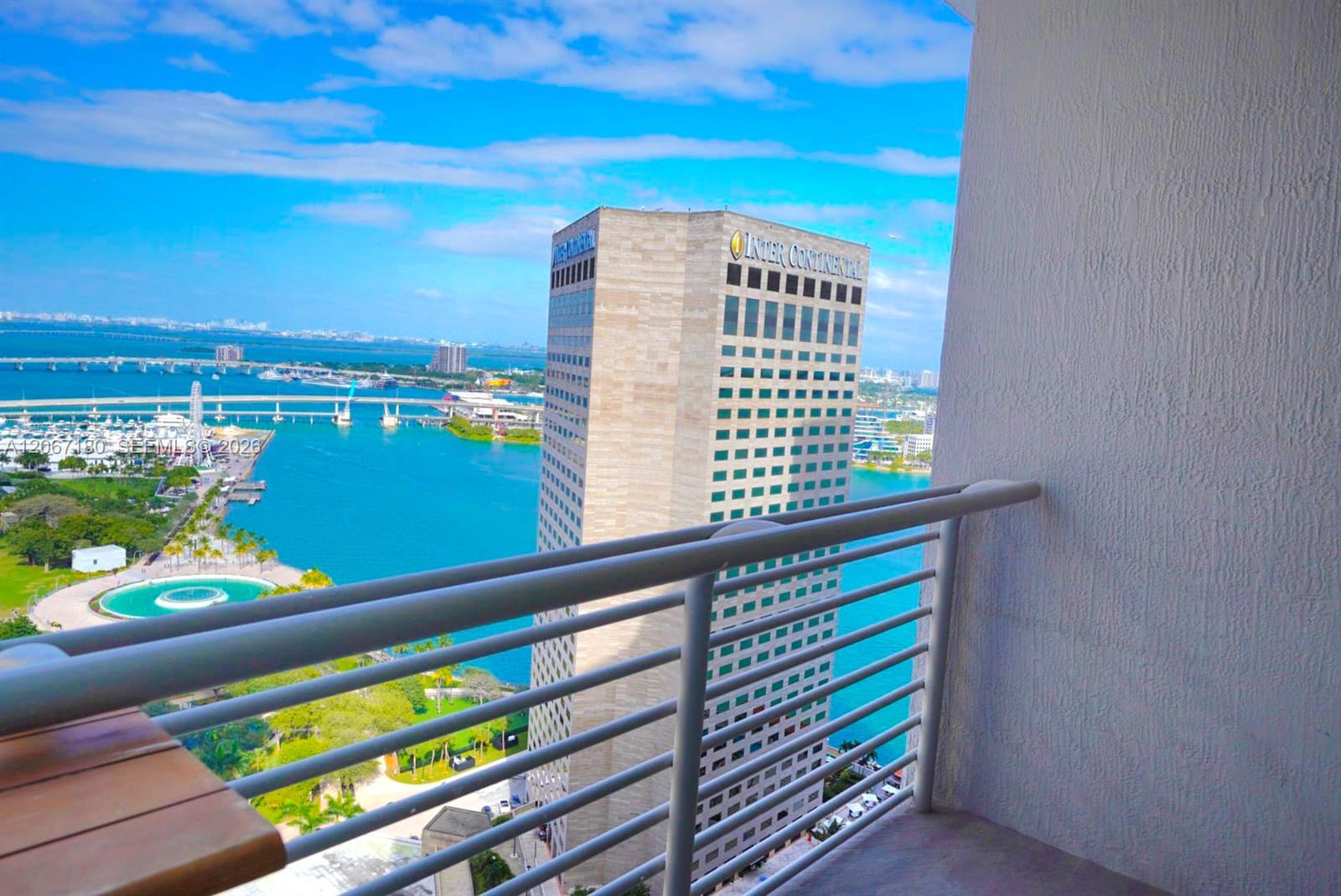 325 S Biscayne Blvd # 3314, Miami FL 33131 photo 3