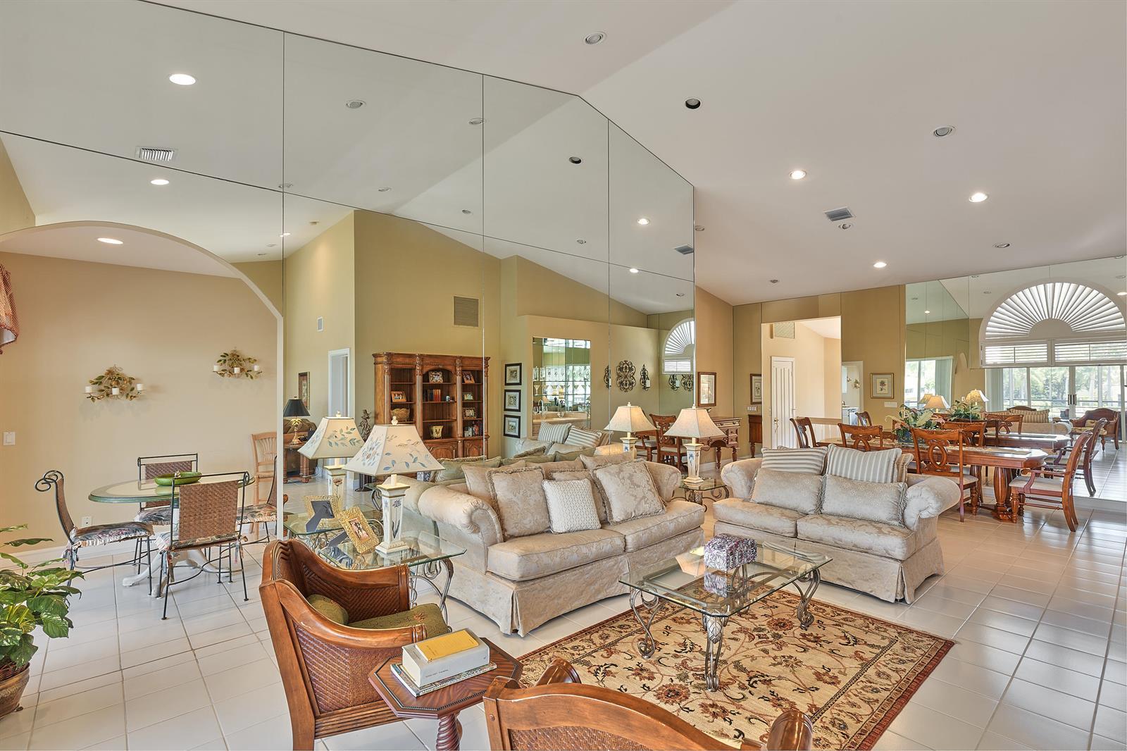 392 Spyglass Way, Jupiter FL 33477 photo 4