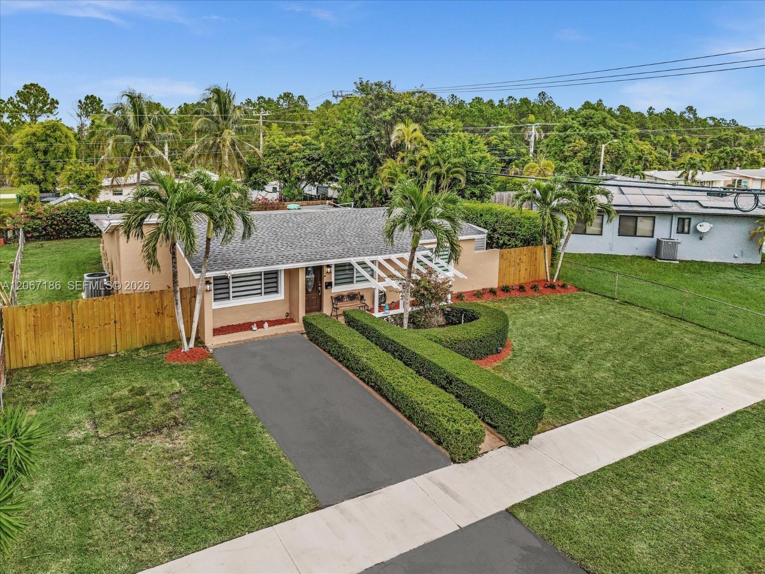 11911 SW 168th Ter, Miami FL 33177 photo 4