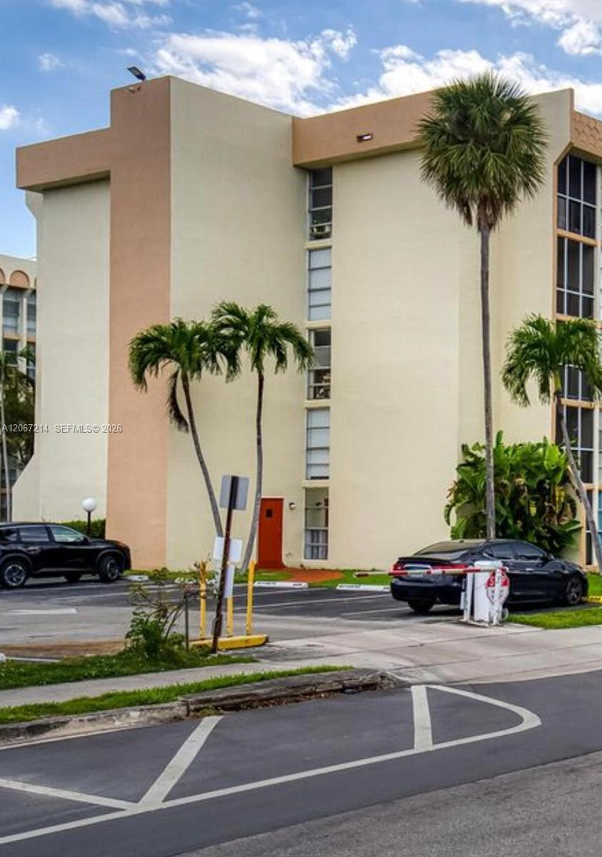 2000 Atlantic Shores Blvd # 111, Hallandale Beach FL 33009 photo 4