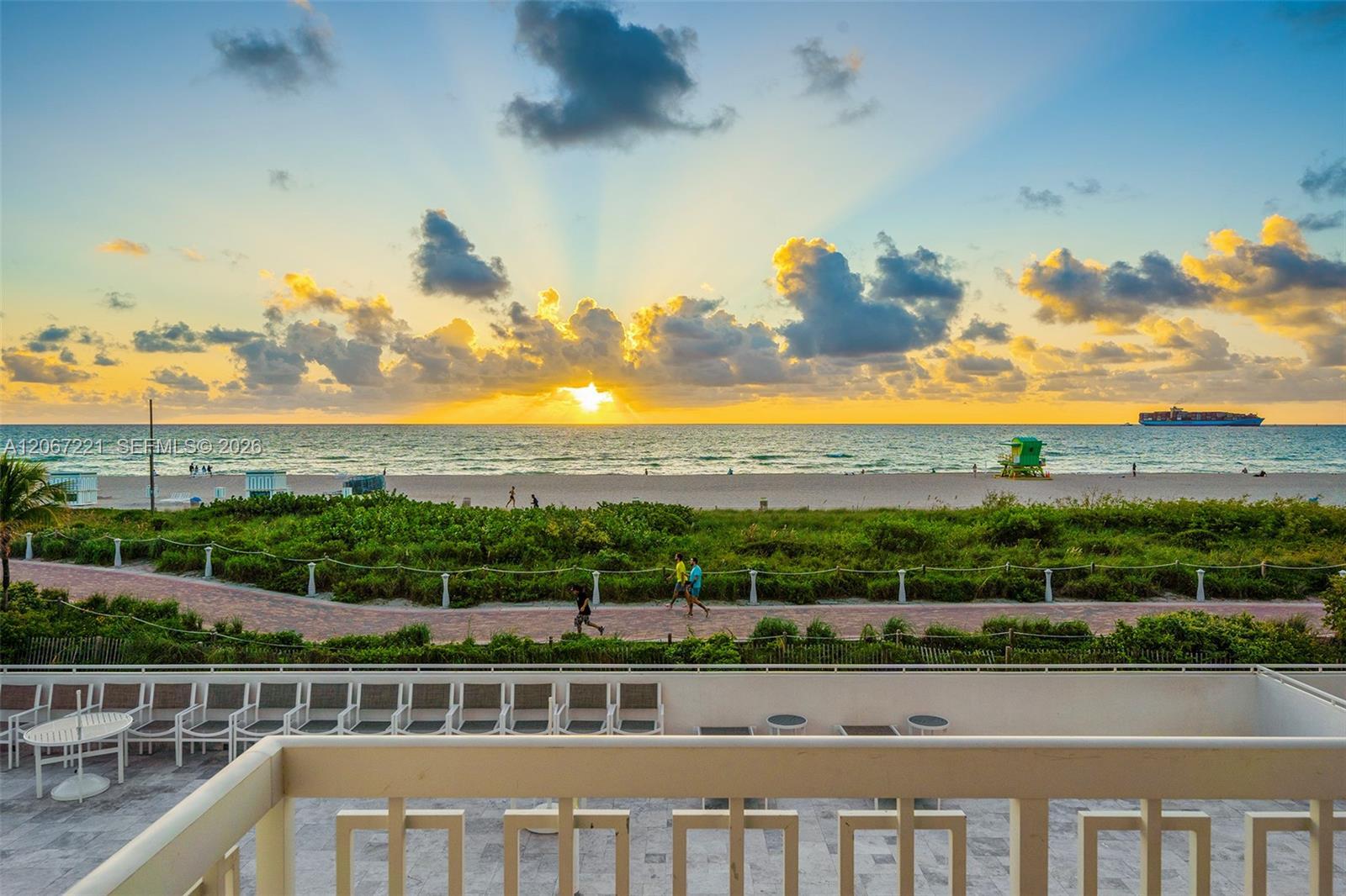 401 Ocean Dr # 318, Miami Beach FL 33139 photo 2