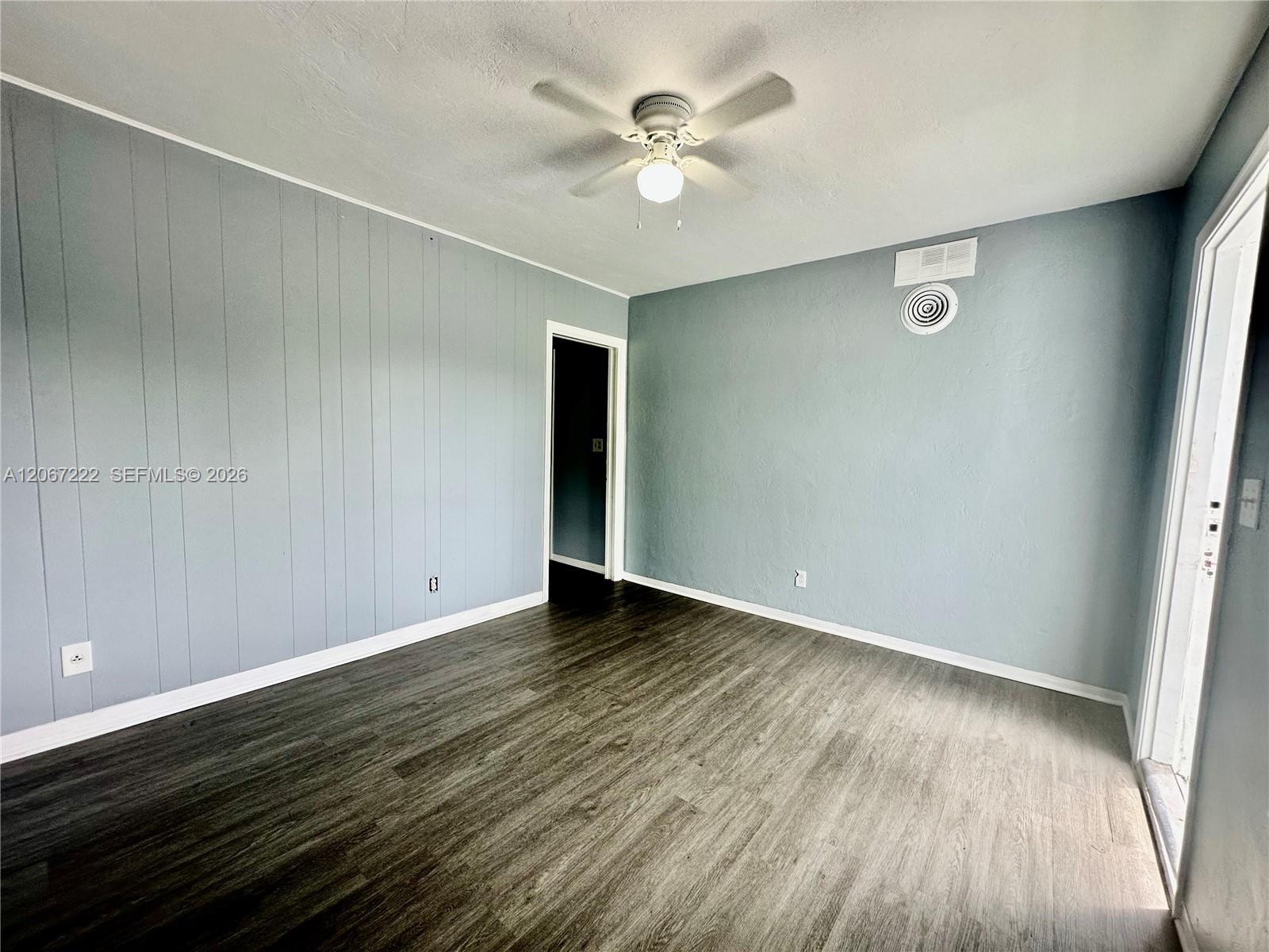 1260 NE 115th St # 4, Miami FL 33161 photo 3
