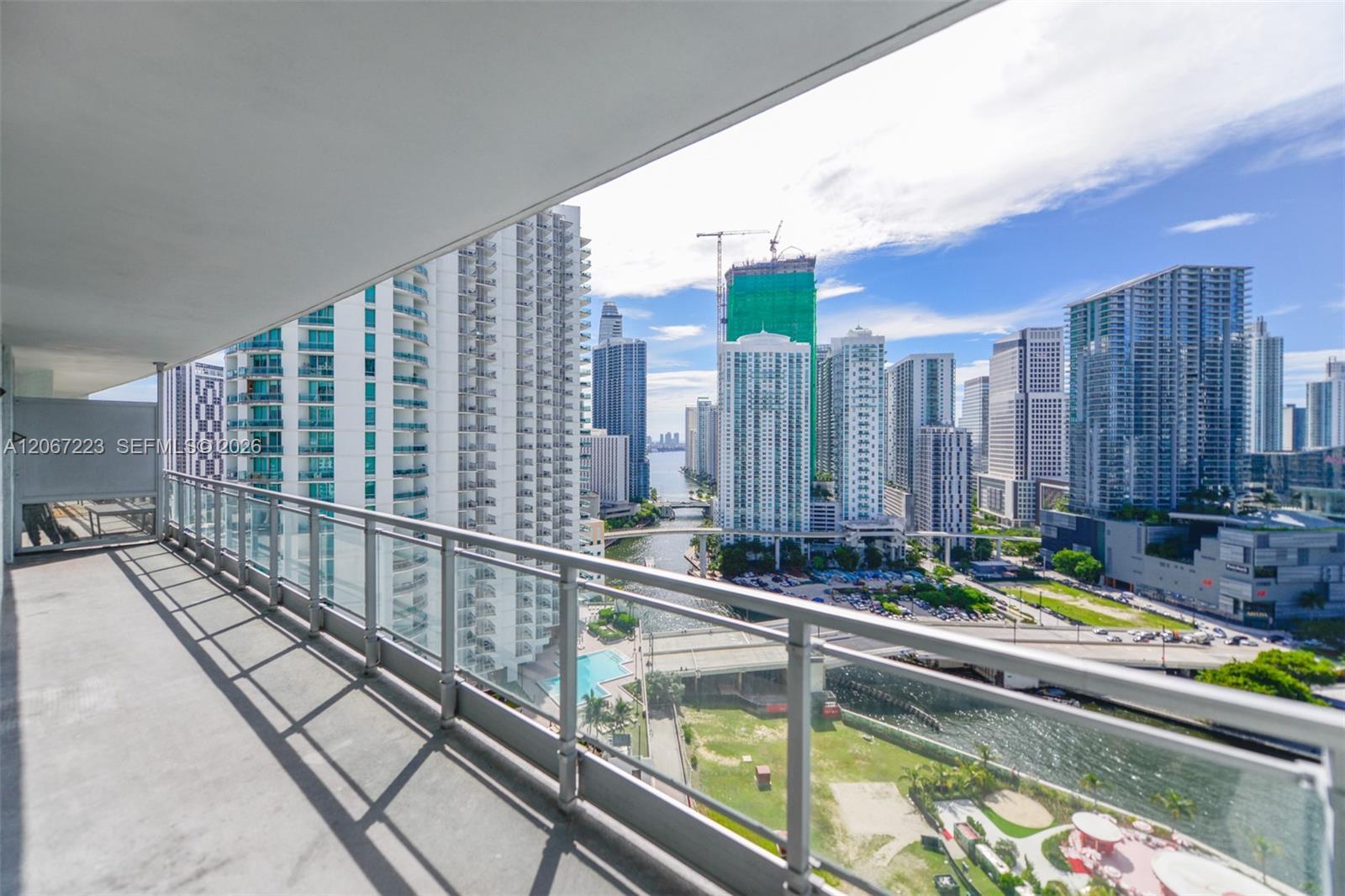 90 SW 3rd St # 2501, Miami FL 33130 photo 3