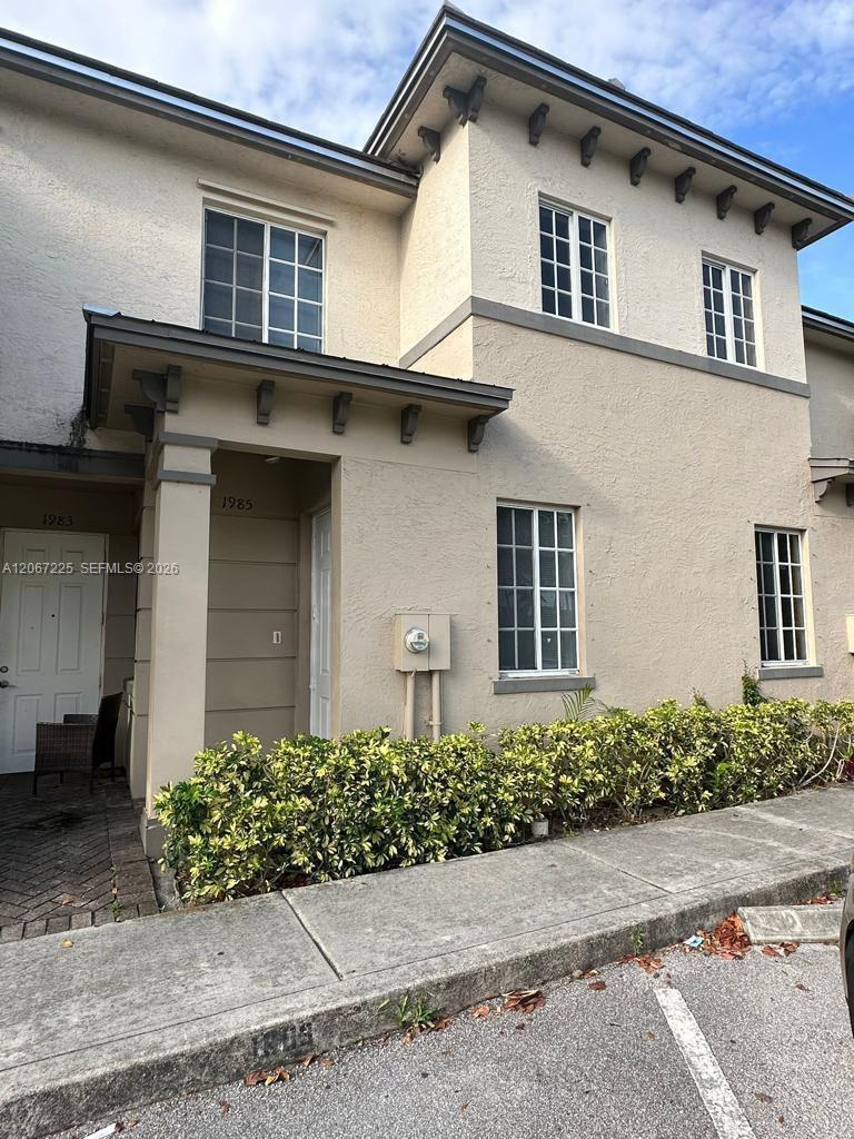 1985 Marsh Harbor Dr, Riviera Beach FL 33404