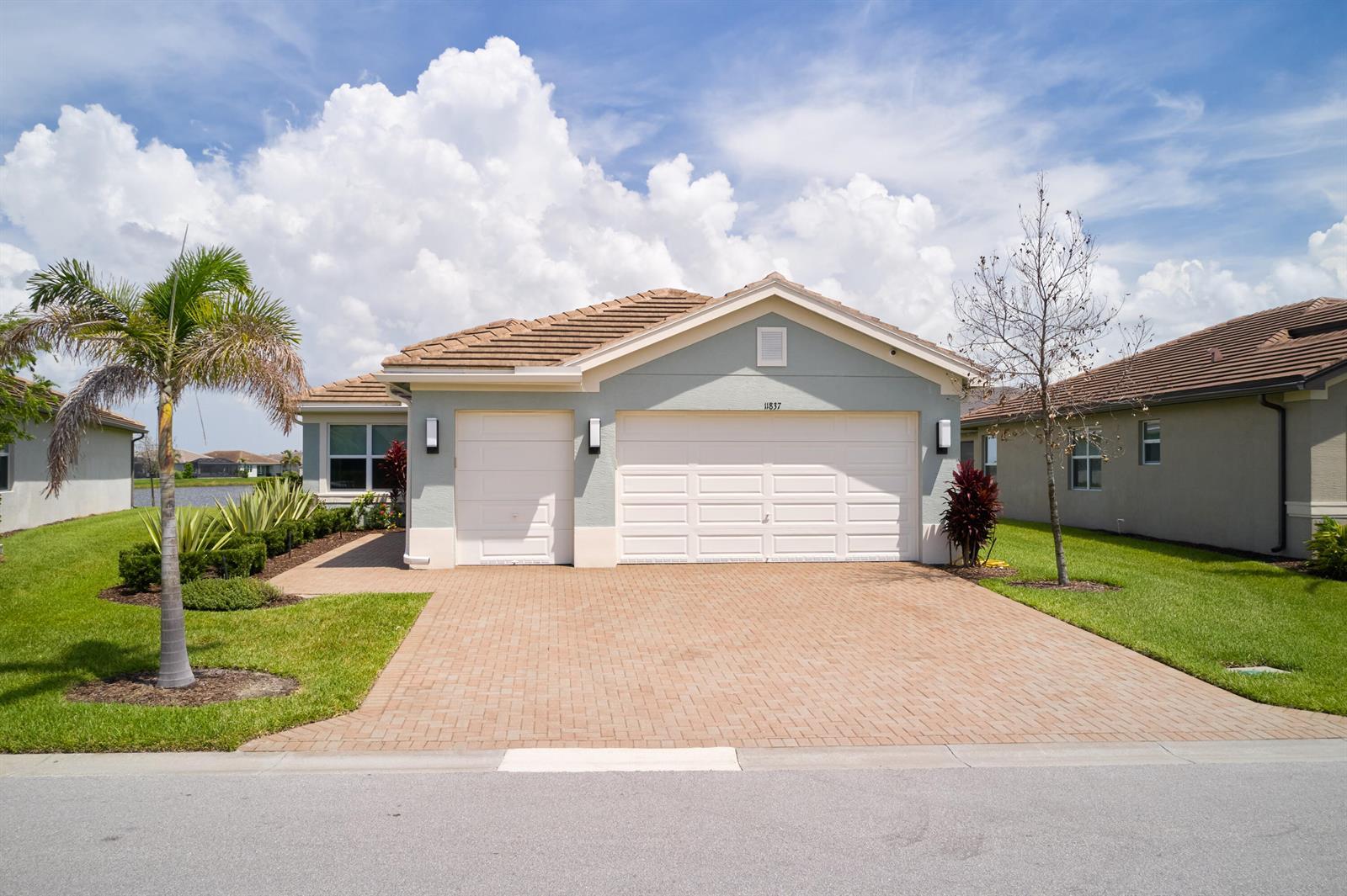 11837 SW Poseidon Way, Port St. Lucie FL 34987 photo 3