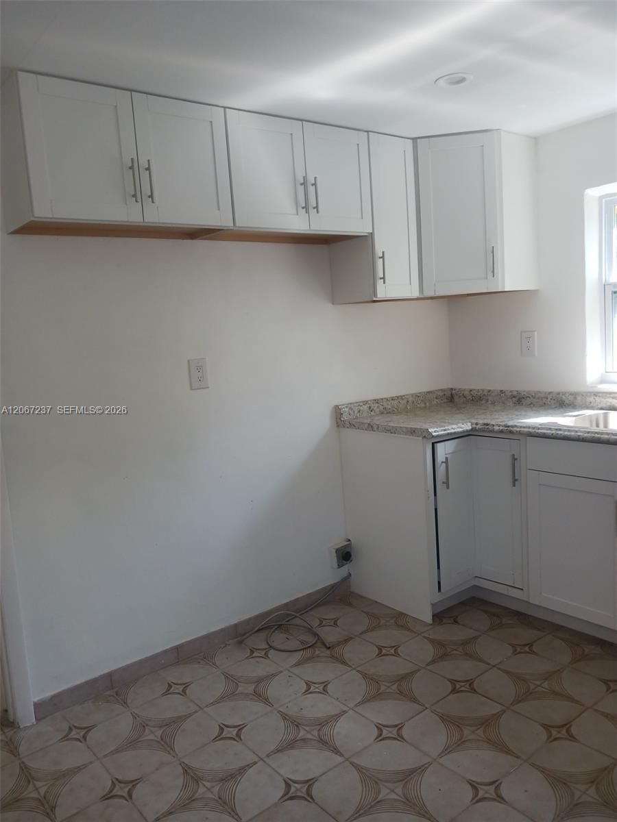 170 E 46th St # 2, Hialeah FL 33013 photo 4