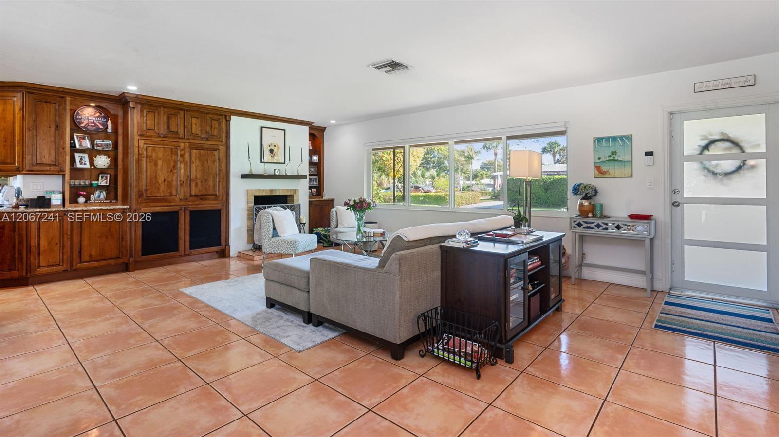 2549 NE 27th Ave, Fort Lauderdale FL 33305 photo 5