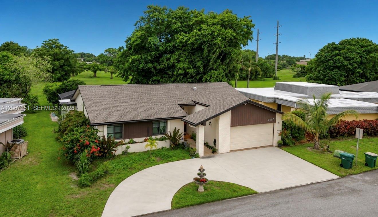 5403 Bayberry Ln, Tamarac FL 33319 photo 2