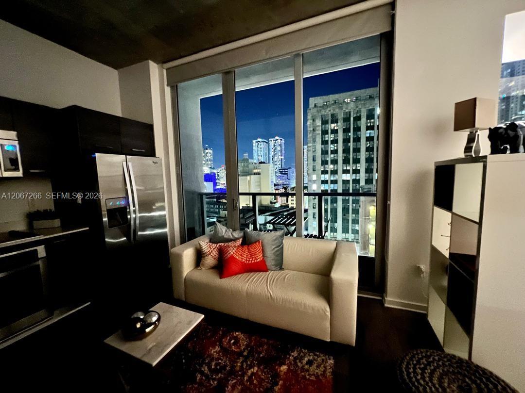 151 SE 1st St # 1206, Miami FL 33131 photo 2