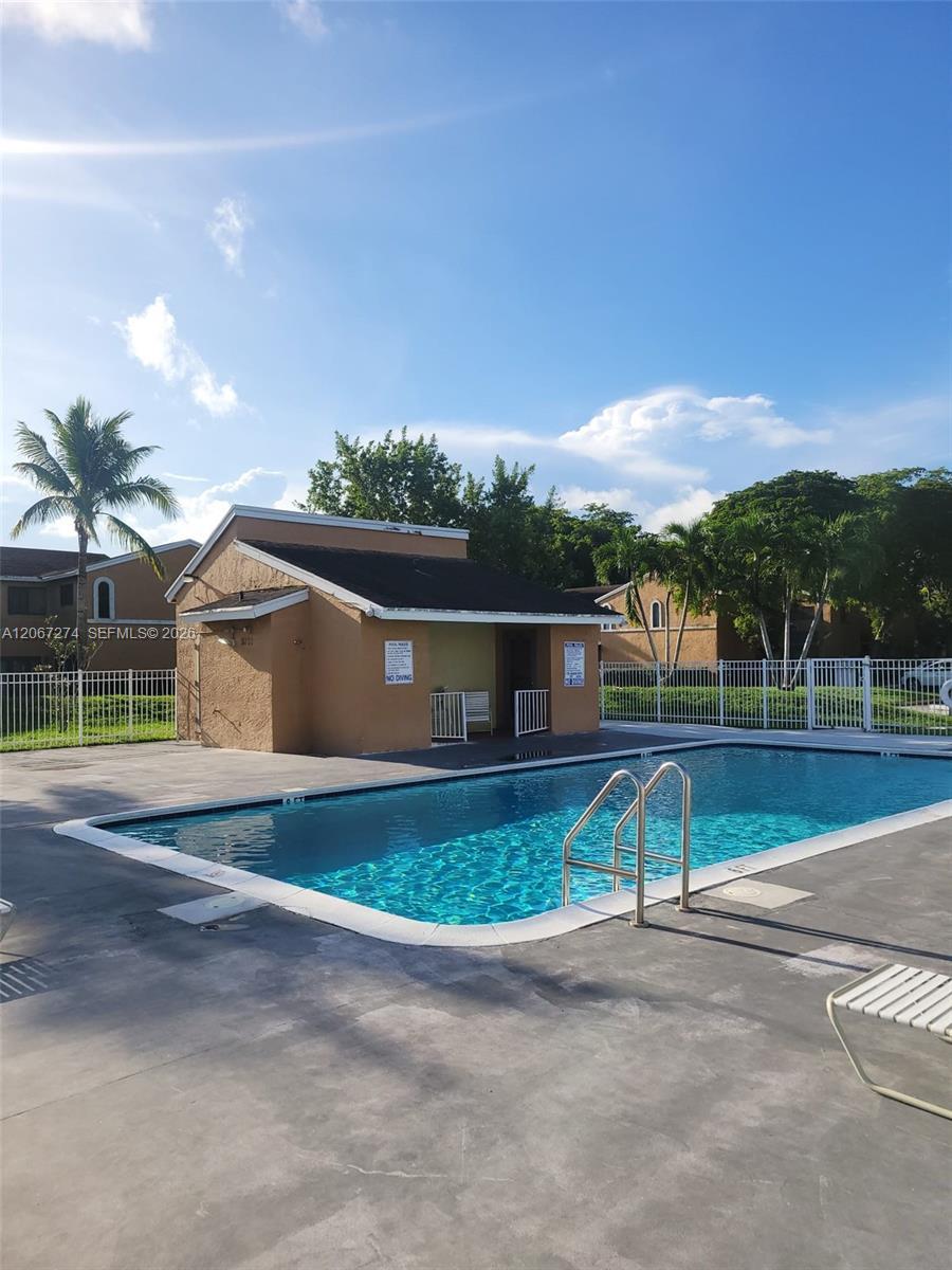 8075 NW 71st Ct, Tamarac FL 33321 photo 3