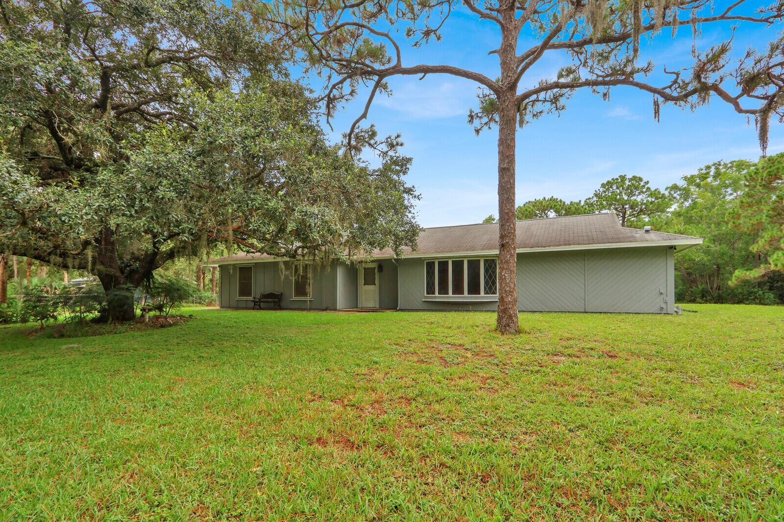 15731 79TH Terrace N, Palm Beach Gardens FL 33418