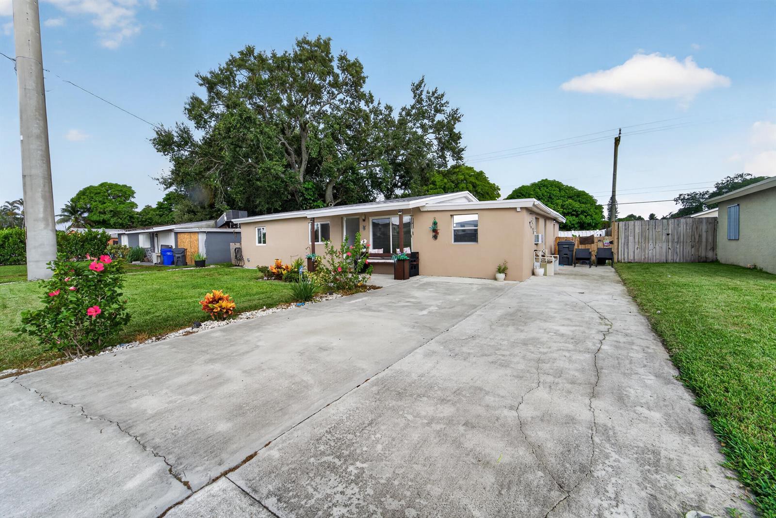5900 Atlanta Street, Hollywood FL 33021 photo 3