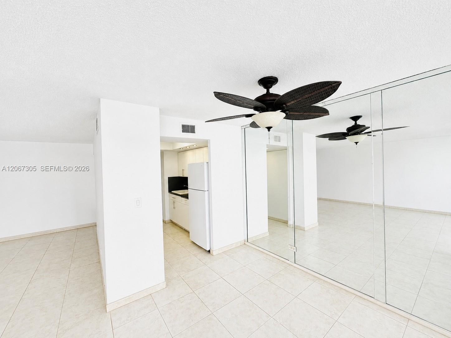 250 174th St # 115, Sunny Isles Beach FL 33160 photo 2