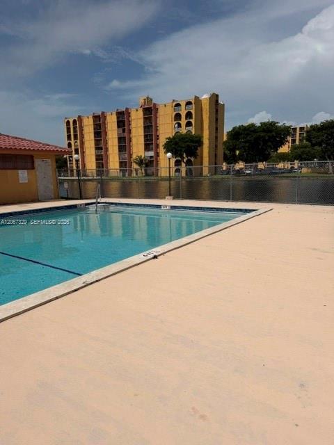 Miami, FL 33126 photo 2