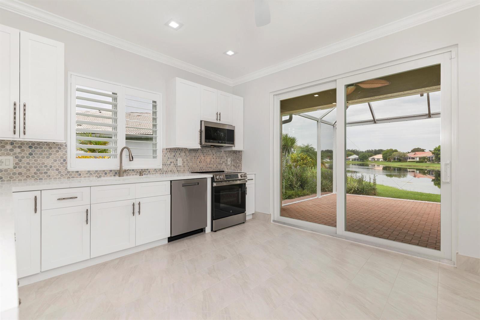 9119 Bay Point Circle, West Palm Beach FL 33411 photo 5