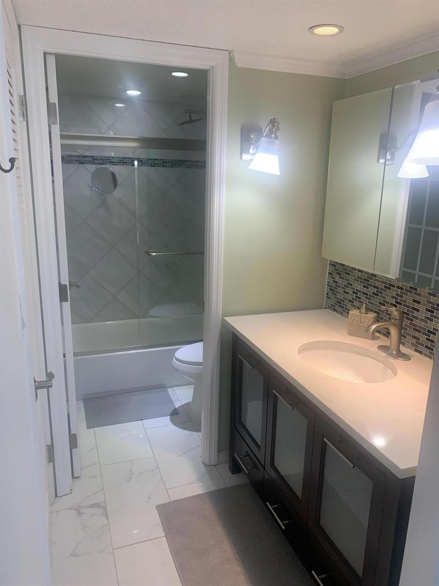 6039 COLLINS Avenue # 1722, Miami Beach FL 33140 photo 5