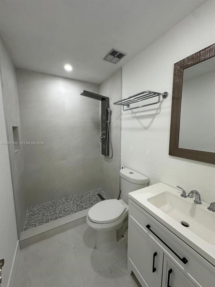 20926 SW 124th Ave Rd, Miami FL 33177 photo 4