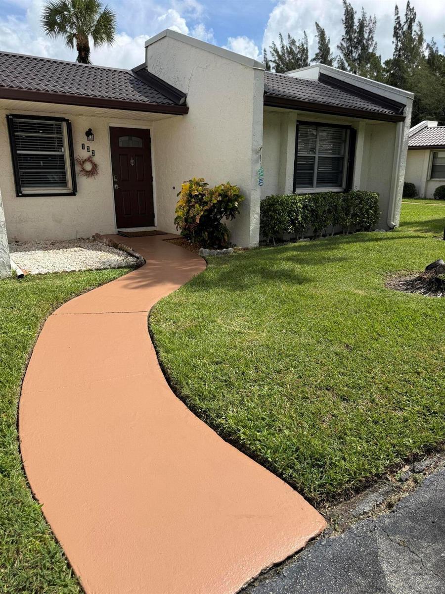 133 Lake Olive Drive, West Palm Beach FL 33411