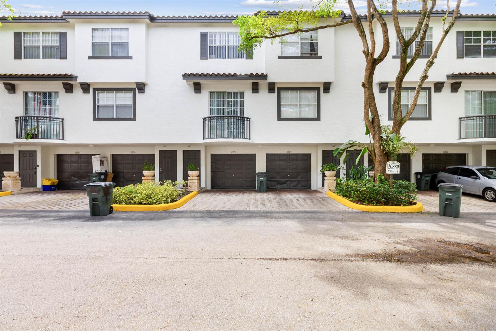 20889 Saint Andrews Boulevard, Boca Raton FL 33433 photo 2