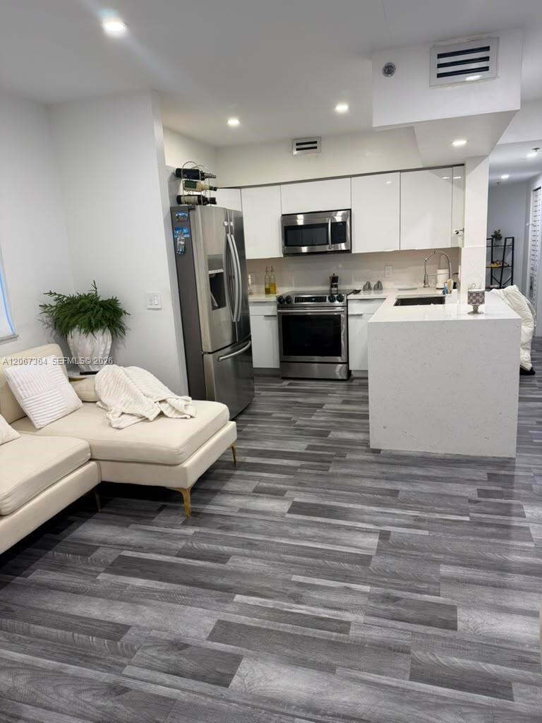 9340 Fontainebleau Blvd # W507, Miami FL 33172 photo 2