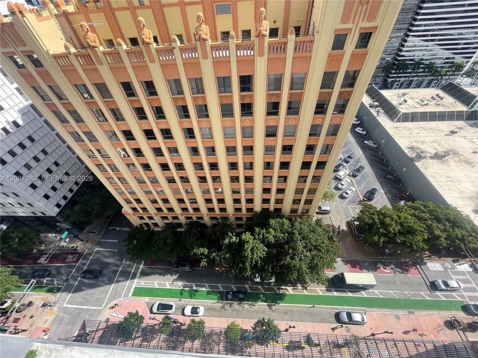 151 SE 1st St # 1505, Miami FL 33131 photo 5
