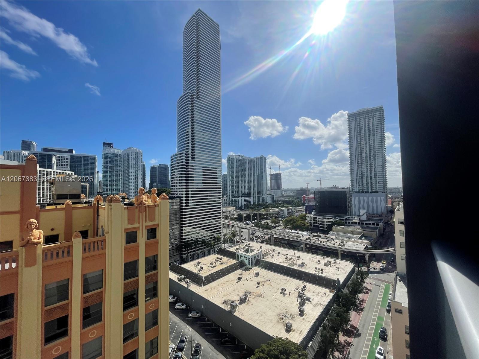 151 SE 1st St # 1505, Miami FL 33131 photo 4